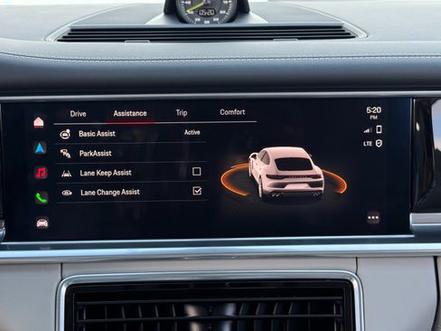 Used 2023 Porsche Panamera 4S w/ Sportdesign Package image 31