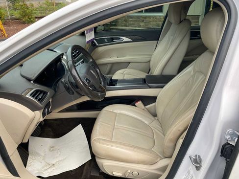 Used 2017 Lincoln MKZ Select FWD image 11