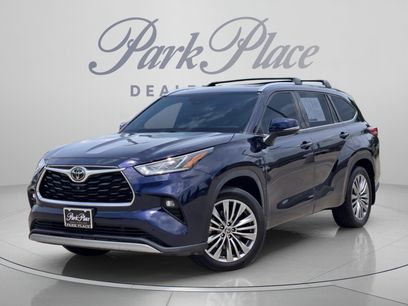 Used 2021 Toyota Highlander Platinum