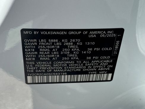 New 2025 Volkswagen Atlas Peak Edition SE image 23