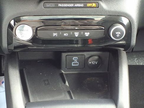 Used 2023 Ford Escape Platinum AWD/4WD image 17
