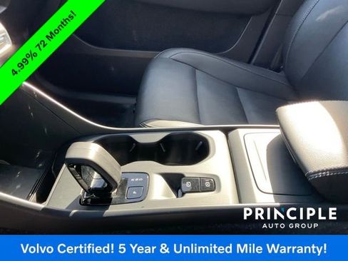 Certified 2025 Volvo XC40 B5 Core image 19