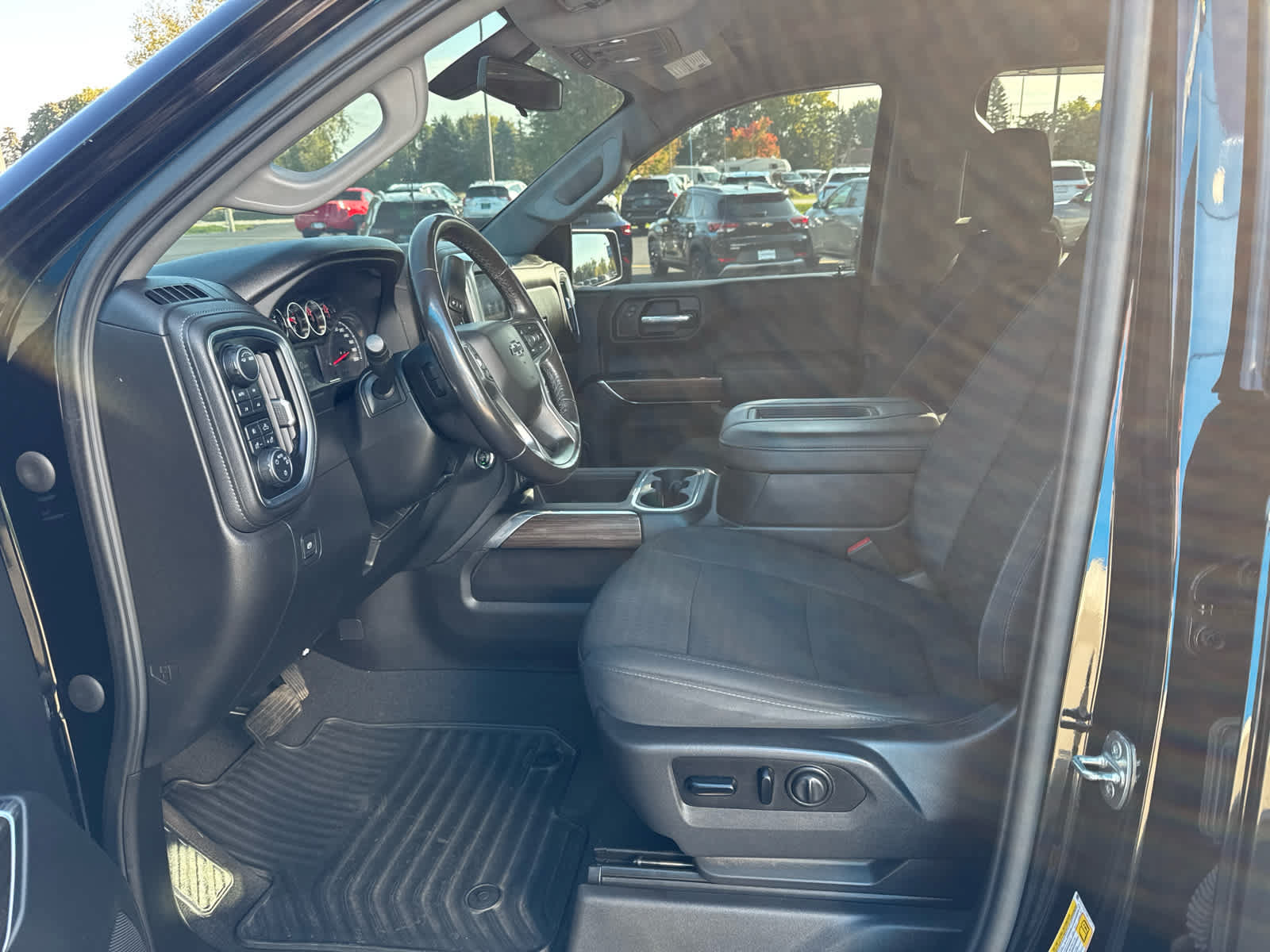 Certified 2021 Chevrolet Silverado 1500 RST w/ Z71 Off-Road Package AWD/4WD image 18
