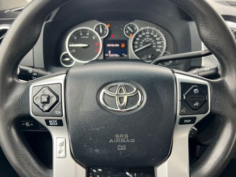 Used 2016 Toyota Tundra SR5 w/ Tow Package RWD image 22