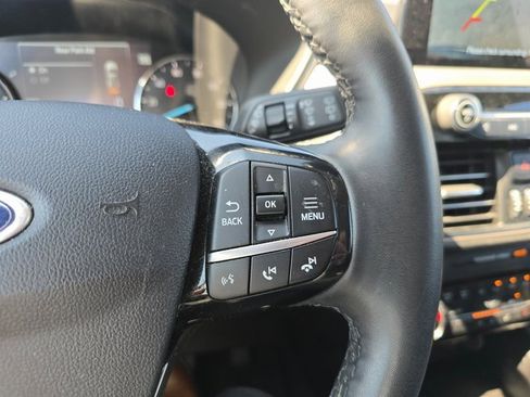 Used 2021 Ford Escape SEL image 18