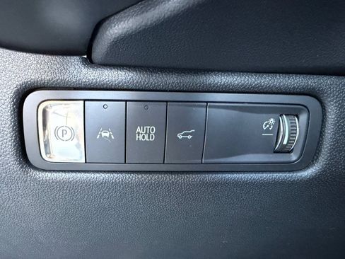Used 2024 Chevrolet Equinox EV RS FWD image 17