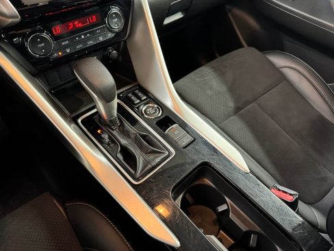 Used 2024 Mitsubishi Eclipse Cross SE AWD/4WD image 24