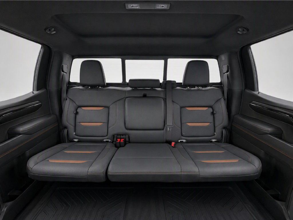 Used 2023 GMC Sierra 1500 AT4 w/ AT4 Premium Package AWD/4WD image 29