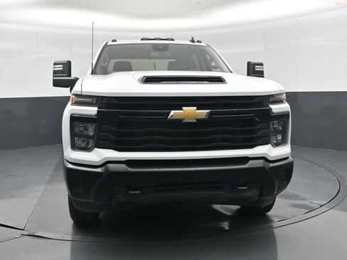 Used 2024 Chevrolet Silverado 2500 W/T w/ WT Convenience Package image 10