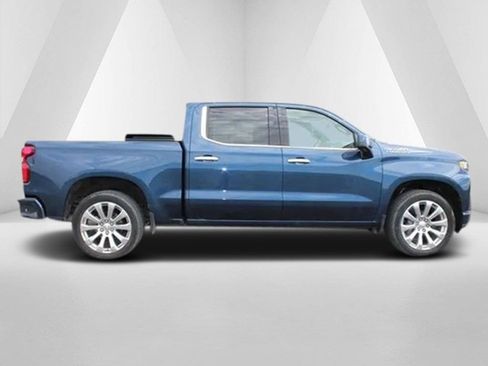 Used 2019 Chevrolet Silverado 1500 High Country w/ Technology Package image 8