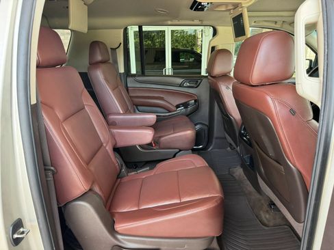 Used 2015 Chevrolet Suburban LTZ AWD/4WD image 22