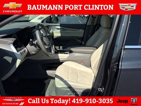 Used 2022 Cadillac XT5 Premium Luxury FWD image 9