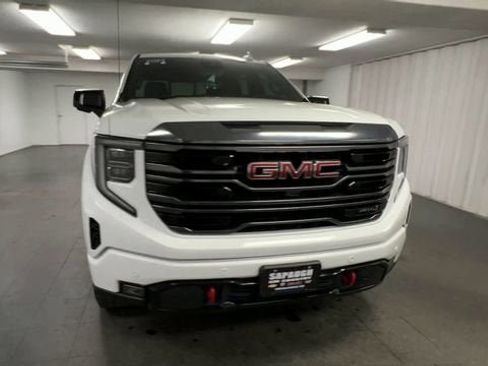 Certified 2024 GMC Sierra 1500 AT4 w/ Technology Package image 3