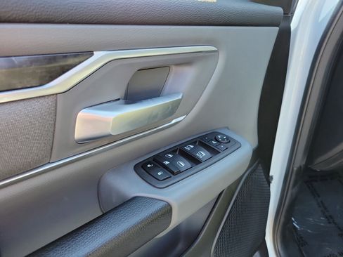 Used 2023 RAM 1500 Big Horn AWD/4WD image 18