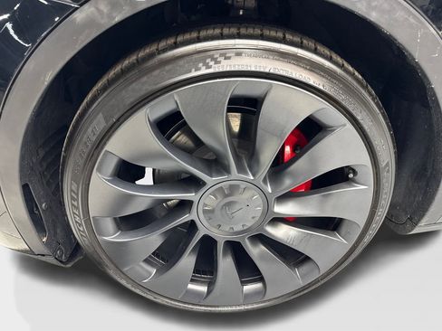 Used 2024 Tesla Model Y Performance AWD/4WD image 76