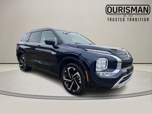 Used 2023 Mitsubishi Outlander SEL image 1