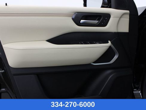 New 2026 Nissan Armada Platinum image 15