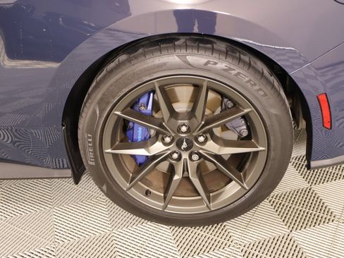Used 2025 Ford Mustang Dark Horse RWD image 17