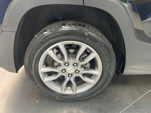 Used 2022 GMC Terrain SLT AWD/4WD image 10