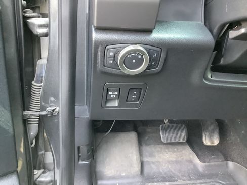 Used 2020 Ford F150 XLT w/ Equipment Group 301A Mid AWD/4WD image 12