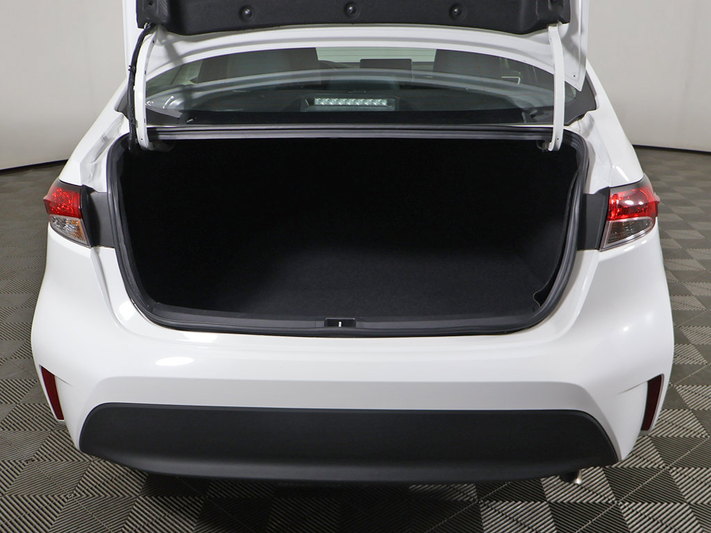 Used 2024 Toyota Corolla LE FWD image 12