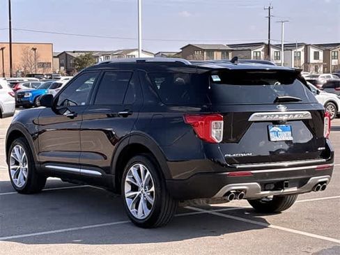 Used 2022 Ford Explorer Platinum w/ Equipment Group 601A image 4