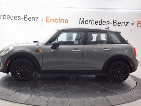Used 2015 MINI Cooper 4-Door Hardtop image 3