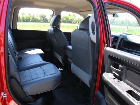 Used 2018 RAM 3500 Tradesman w/ Chrome Appearance Group AWD/4WD image 18