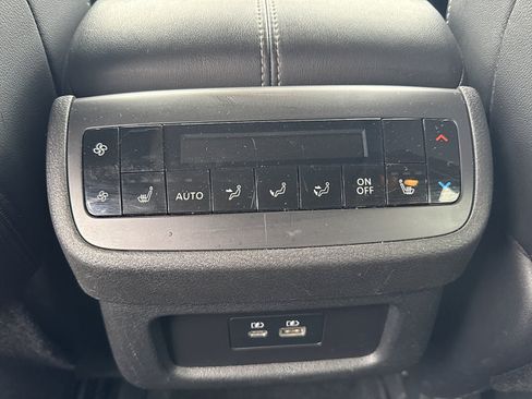 Certified 2024 Nissan Pathfinder SL w/ SL Premium Package AWD/4WD image 11