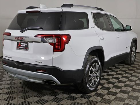 Used 2023 GMC Acadia SLE w/ Driver Convenience Package image 11