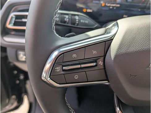 New 2026 Chevrolet Traverse LT w/ Driver Confidence Package image 17