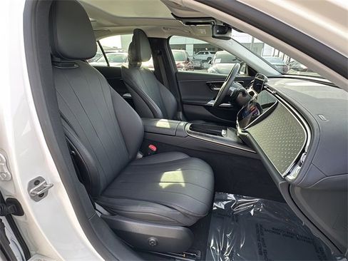 Certified 2024 Mercedes-Benz E 350 4MATIC Sedan image 25