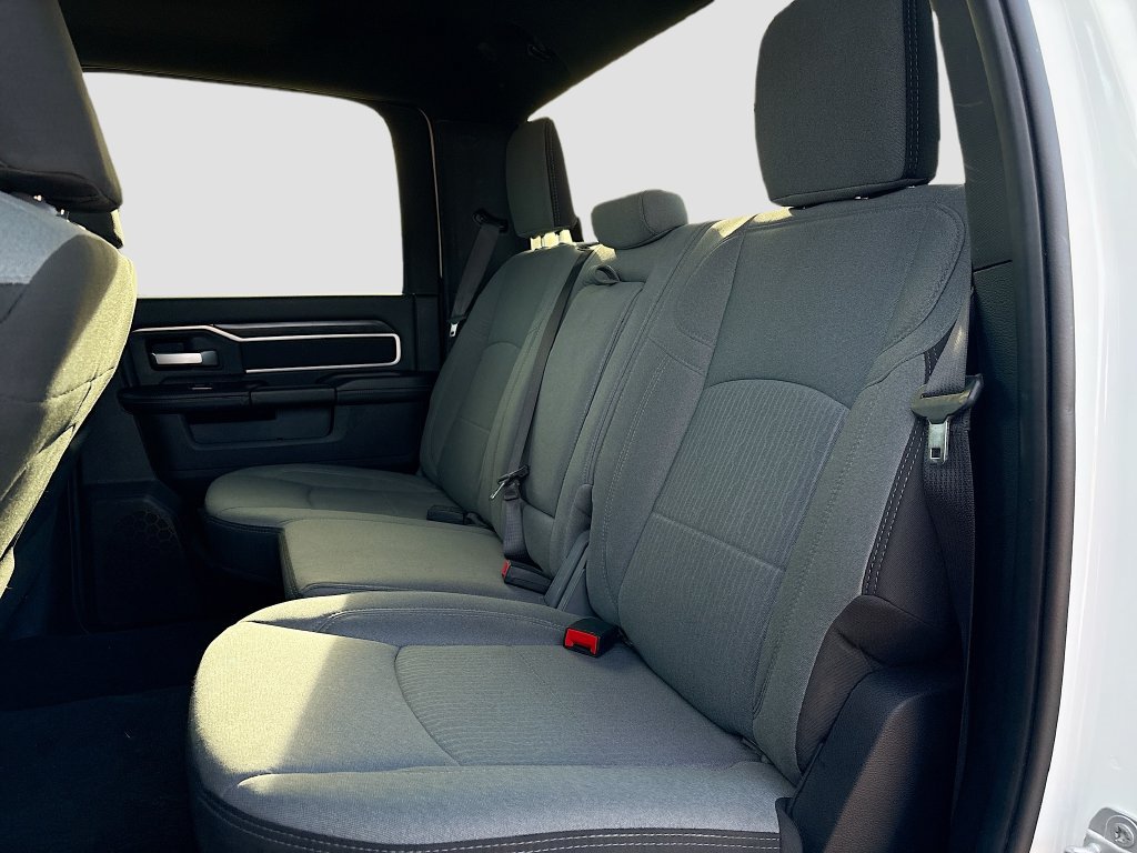 Used 2024 RAM 2500 Big Horn AWD/4WD image 22