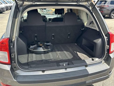 Used 2012 Jeep Compass Sport AWD/4WD image 11