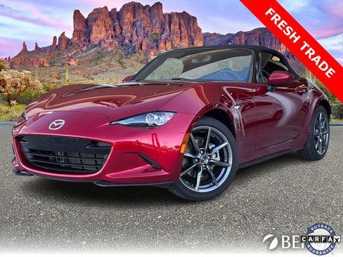 Used 2019 MAZDA MX-5 Miata Grand Touring image 2