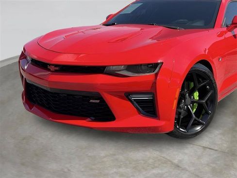 Used 2016 Chevrolet Camaro SS RWD image 5