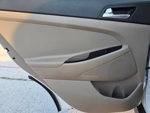 Used 2019 Hyundai Tucson SE FWD image 32