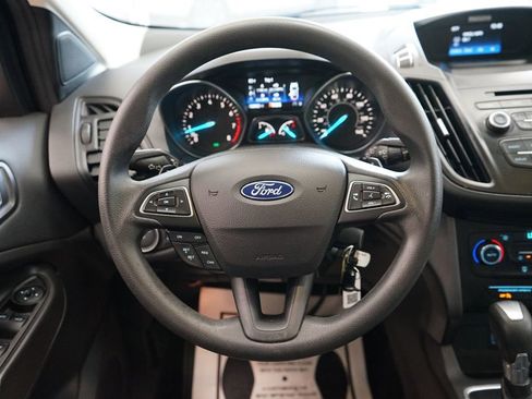 Used 2017 Ford Escape SE FWD image 29