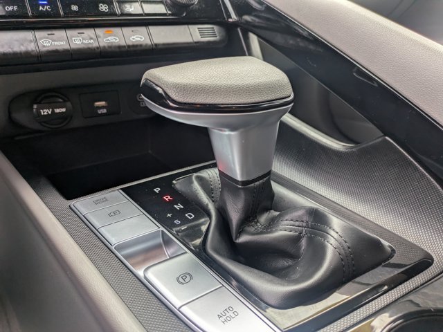 Used 2024 Hyundai Elantra Blue FWD image 30