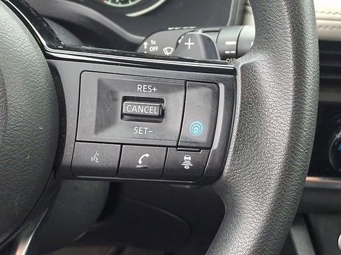 Used 2023 Nissan Rogue SV image 21