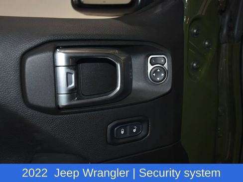 Used 2022 Jeep Wrangler Unlimited Sahara w/ LED Lighting Group AWD/4WD image 29