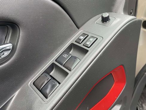 Used 2024 Nissan Frontier PRO-4X w/ Pro Convenience Package image 17