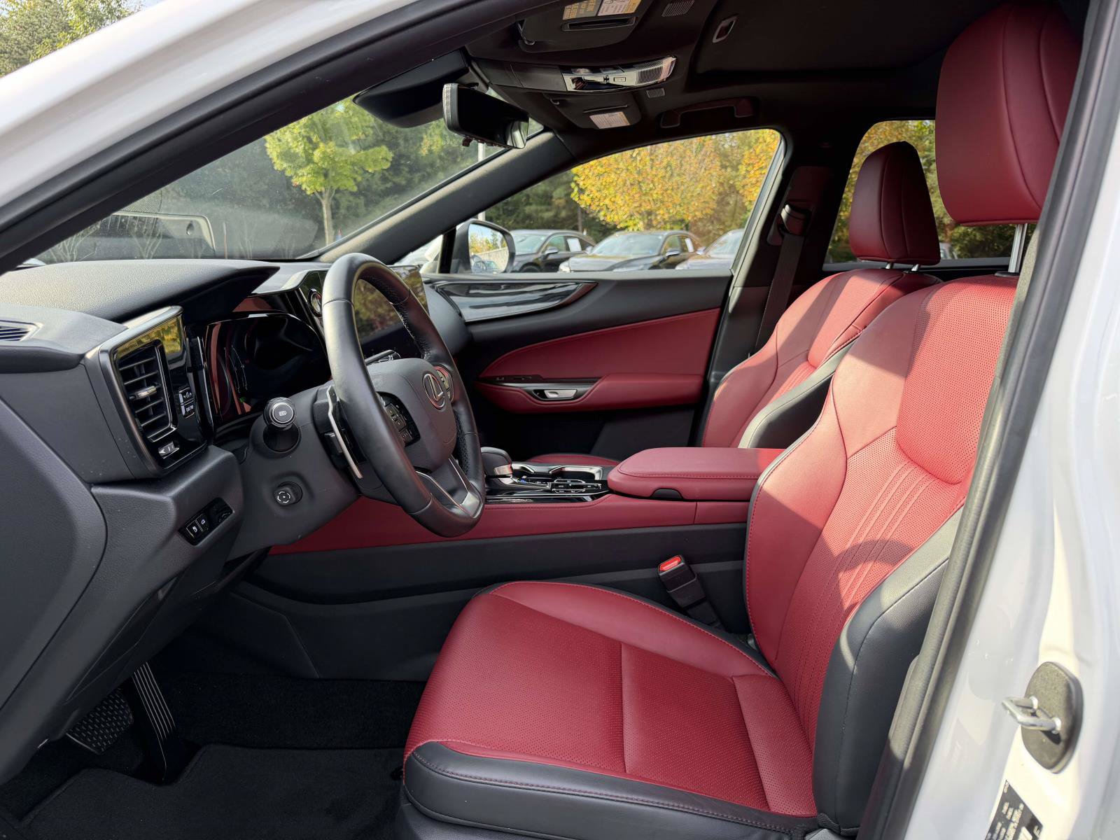 Used 2025 Lexus NX 350h AWD w/ Premium Package image 13
