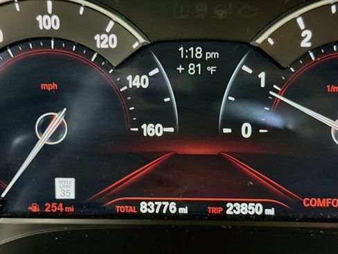Used 2018 BMW 530i xDrive AWD/4WD image 12
