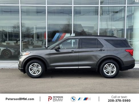 Used 2020 Ford Explorer XLT w/ Equipment Group 202A image 3