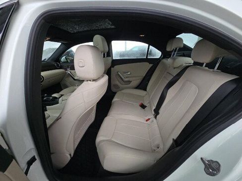 Used 2019 Mercedes-Benz A 220 4MATIC image 5