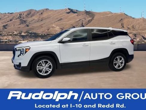 Used 2024 GMC Terrain SLE image 2