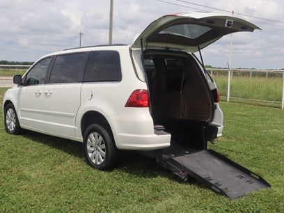 Used 2012 Volkswagen Routan SEL