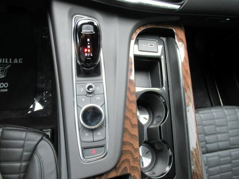 Certified 2023 Cadillac Escalade Sport Platinum w/ LPO, ONYX Package AWD/4WD image 29
