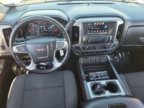 Used 2018 GMC Sierra 1500 SLE w/ SLE Value Package image 4